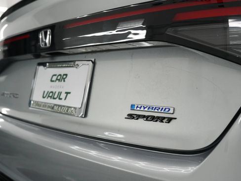 Used 2024 Honda Accord Sport image 10