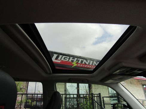 Used 2019 Toyota 4Runner TRD Off-Road Premium image 8