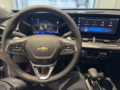 New 2026 Chevrolet Trax LT w/ Driver Confidence Package image 13