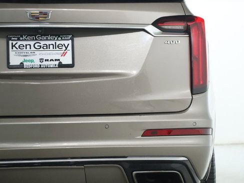 Used 2023 Cadillac XT6 Premium Luxury w/ Technology Package AWD/4WD image 44