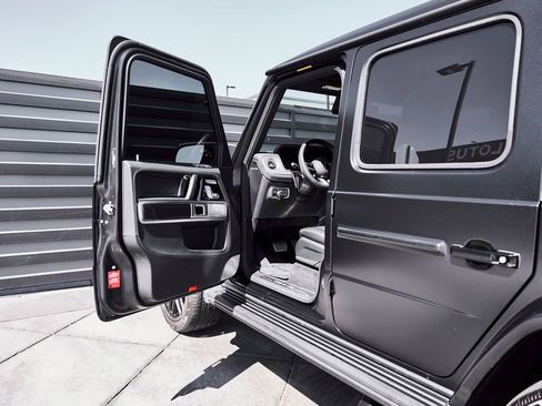 Used 2025 Mercedes-Benz G 63 AMG 4MATIC image 31