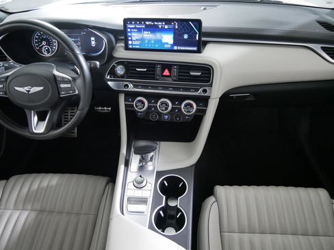 Used 2022 Genesis G70 3.3T w/ Sport Advanced Package image 10