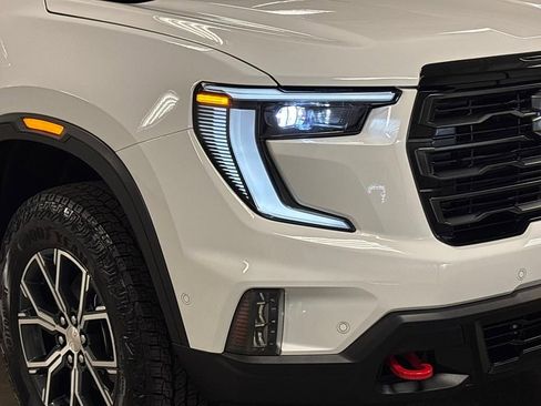 New 2026 GMC Acadia AT4 w/ Super Cruise Package image 4