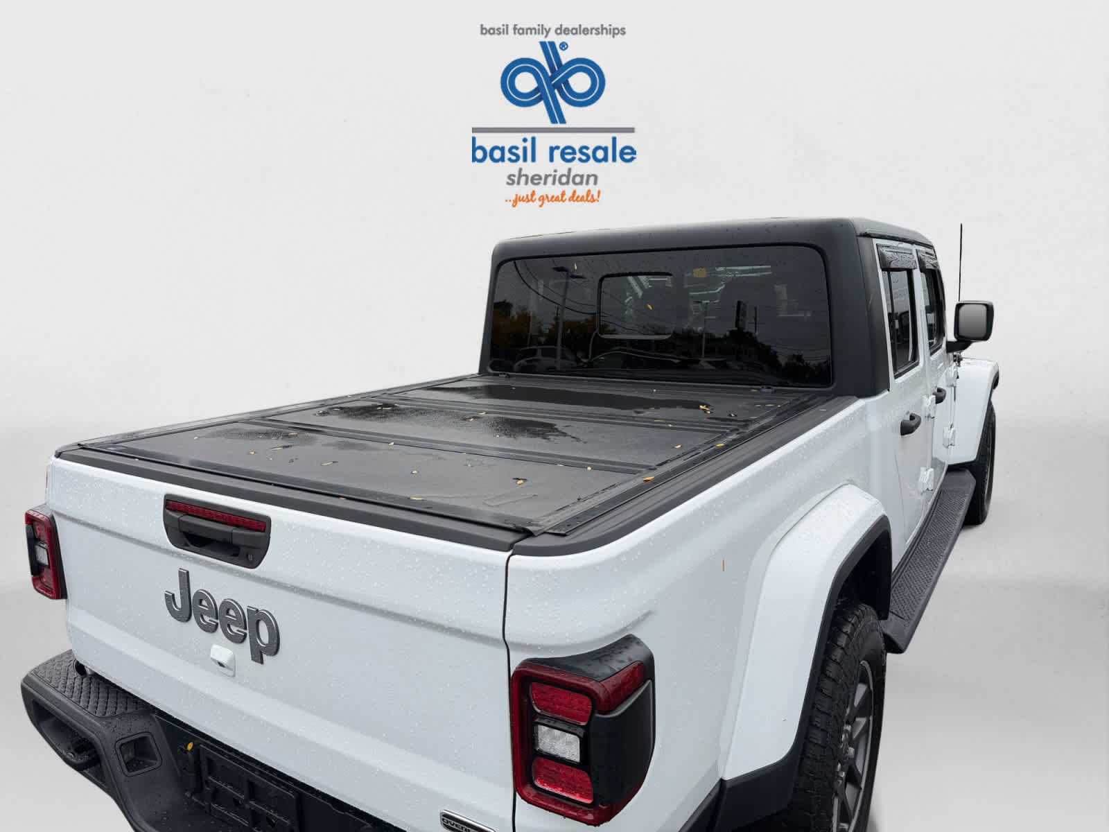 Used 2020 Jeep Gladiator Overland AWD/4WD image 21