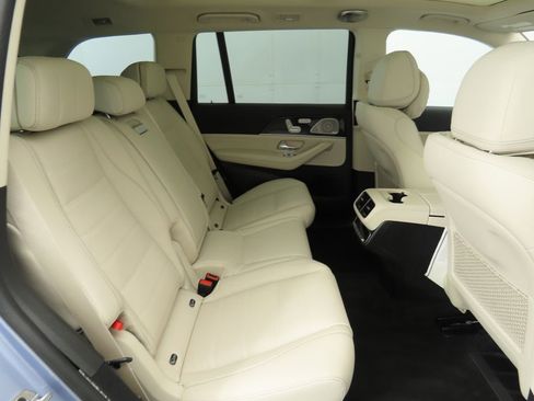 New 2026 Mercedes-Benz GLS 580 4MATIC image 23