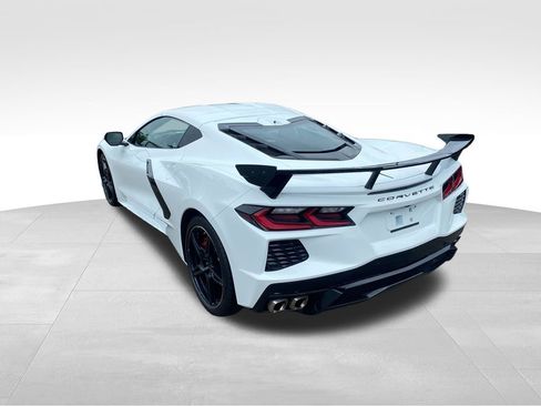 Used 2020 Chevrolet Corvette Stingray Preferred Cpe w/ 2LT Preferred Equipment Group RWD image 3