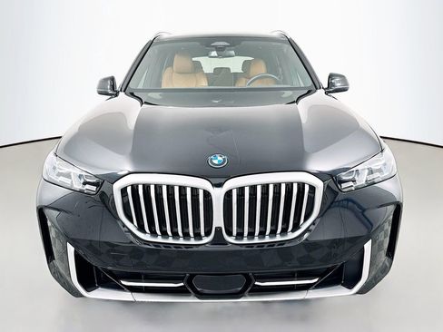 Certified 2025 BMW X5 xDrive50e w/ Parking Assistance Package image 2