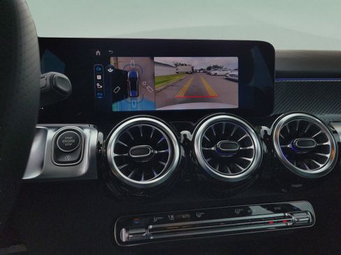 Certified 2026 Mercedes-Benz GLB 35 AMG 4MATIC image 24