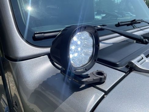 Used 2018 Jeep Wrangler Unlimited Rubicon w/ Safety Group image 12