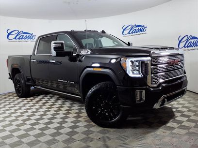 Used 2022 GMC Sierra 2500 Denali w/ Denali Black Diamond Edition