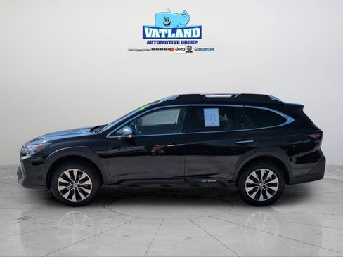 Used 2024 Subaru Outback Touring image 2