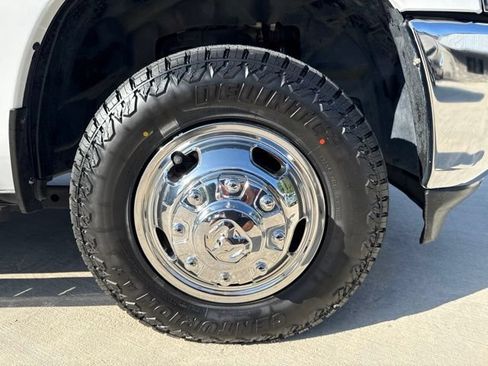 Used 2021 RAM 3500 Tradesman w/ Chrome Appearance Group AWD/4WD image 92