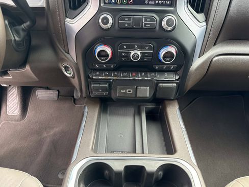 Used 2020 GMC Sierra 1500 SLT w/ SLT Premium Plus Package image 28