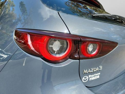 Used 2023 MAZDA MAZDA3 s image 30