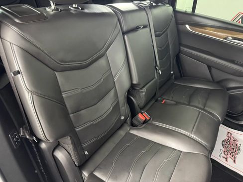 Used 2023 Cadillac XT6 Sport w/ Platinum Package AWD/4WD image 37