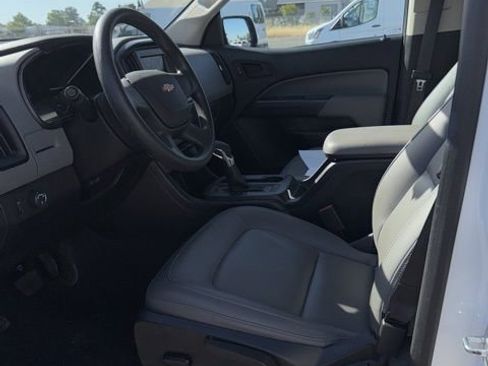 Used 2022 Chevrolet Colorado W/T image 6