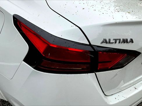 New 2026 Nissan Altima 2.5 SV FWD image 15