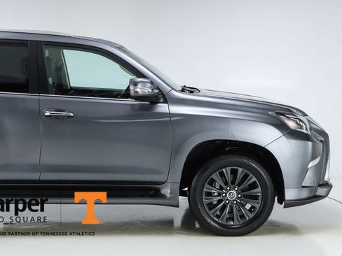 Used 2022 Lexus GX 460 Premium w/ Accessory Package image 12