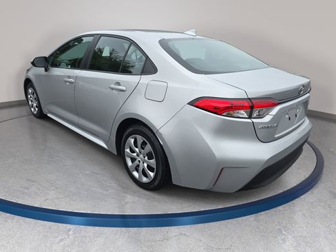 Used 2024 Toyota Corolla LE FWD image 7