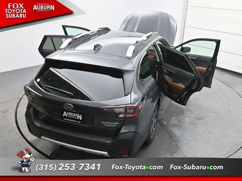 Used 2021 Subaru Outback Touring image 32
