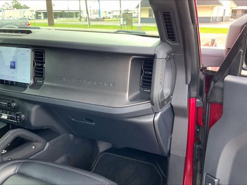 Certified 2025 Ford Bronco Badlands image 19