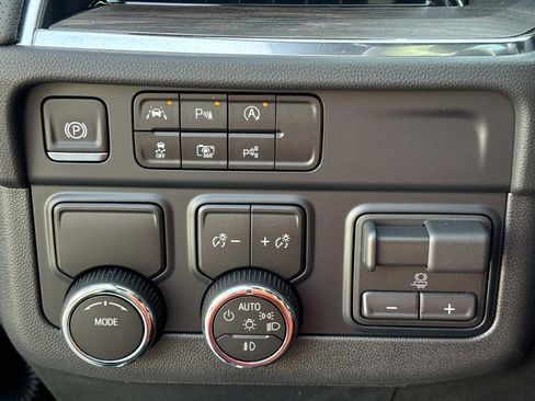 New 2026 Chevrolet Suburban Premier w/ Sun And Tow Package RWD image 24
