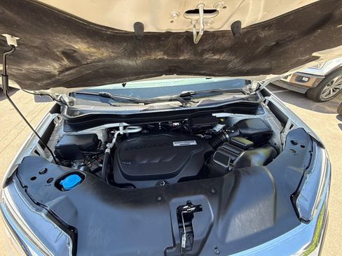 Used 2020 Honda Pilot Touring image 10