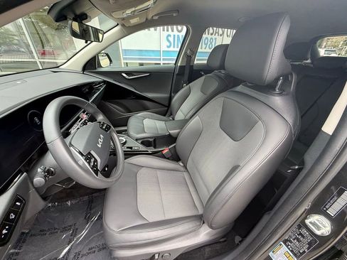 Used 2024 Kia Niro Wind FWD image 14