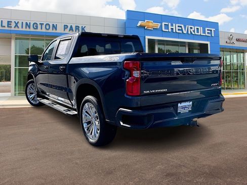 Used 2023 Chevrolet Silverado 1500 RST w/ Convenience Package II image 3