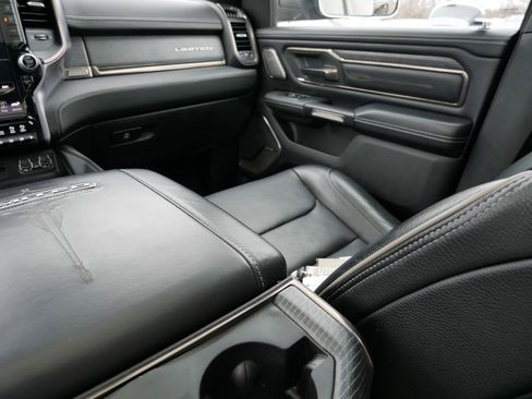 Used 2019 RAM 1500 Limited image 15
