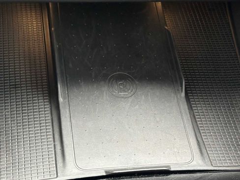 Certified 2023 Volvo C40 P8 Recharge Ultimate image 28