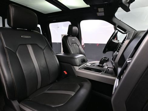 Used 2019 Ford F150 Platinum w/ Equipment Group 701A Luxury AWD/4WD image 50