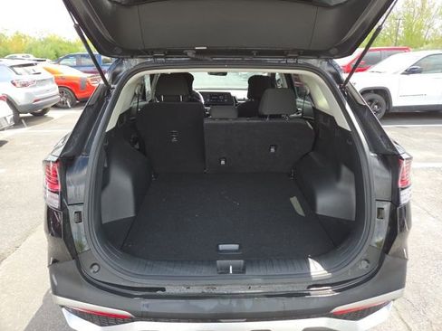 Used 2023 Kia Sportage LX AWD/4WD image 9
