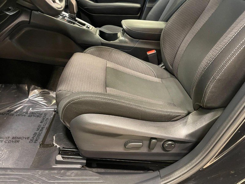 Used 2023 Subaru Outback Premium AWD/4WD image 18