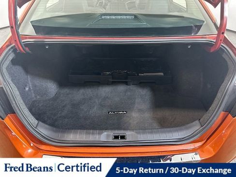Used 2021 Nissan Altima 2.5 SR w/ SR Premium Package image 11