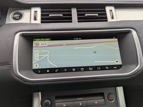 Used 2017 Land Rover Range Rover Evoque SE image 17