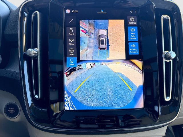 Certified 2024 Volvo XC40 B5 Ultimate w/ Climate Package AWD/4WD image 29