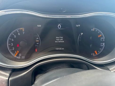 Used 2018 Jeep Grand Cherokee Limited AWD/4WD image 26