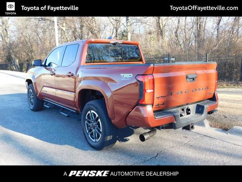 Used 2025 Toyota Tacoma TRD Sport image 10