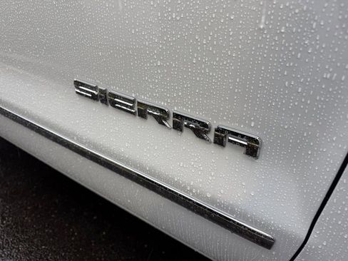 Used 2018 GMC Sierra 1500 SLT image 7