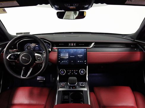 Used 2024 Jaguar XF R-Dynamic SE image 2