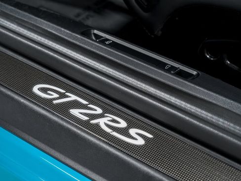 Used 2018 Porsche 911 GT2 RS w/ Weissach Package RWD image 11