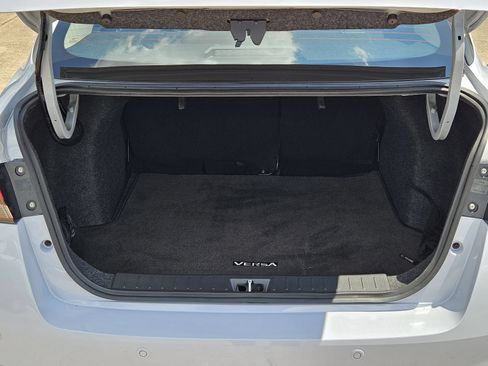 Certified 2025 Nissan Versa SR w/ Trunk Package FWD image 19