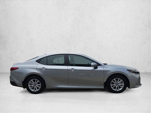 Used 2026 Toyota Camry LE w/ Convenience Package FWD image 4