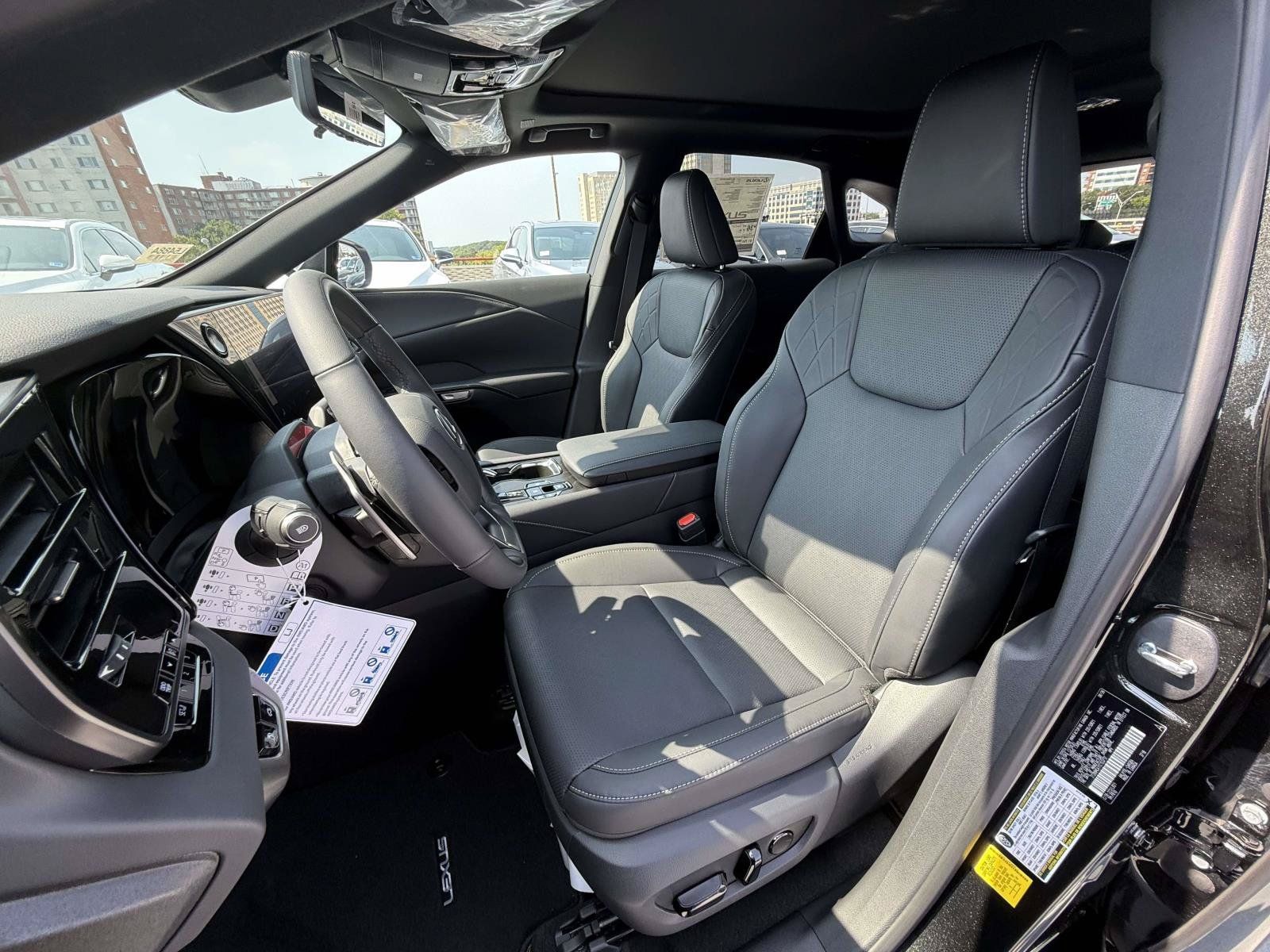 New 2026 Lexus RX 350 w/ Convenience Package AWD/4WD image 2