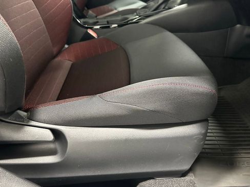 Used 2025 Toyota Corolla SE w/ SE Premium Package image 57