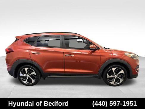 Used 2016 Hyundai Tucson Limited w/ Option Group 03 AWD/4WD image 4