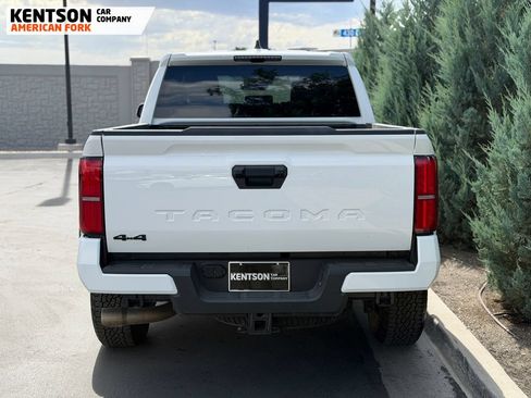 Used 2026 Toyota Tacoma TRD Off-Road AWD/4WD image 6