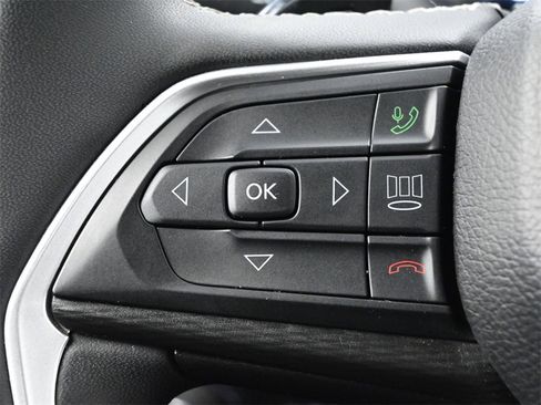 Used 2023 Jeep Grand Cherokee L Altitude image 6