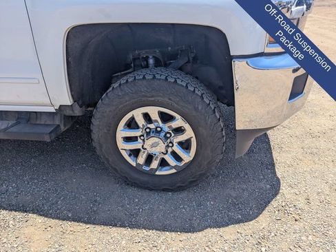 Used 2017 Chevrolet Silverado 3500 LT w/ LT Convenience Package AWD/4WD image 5